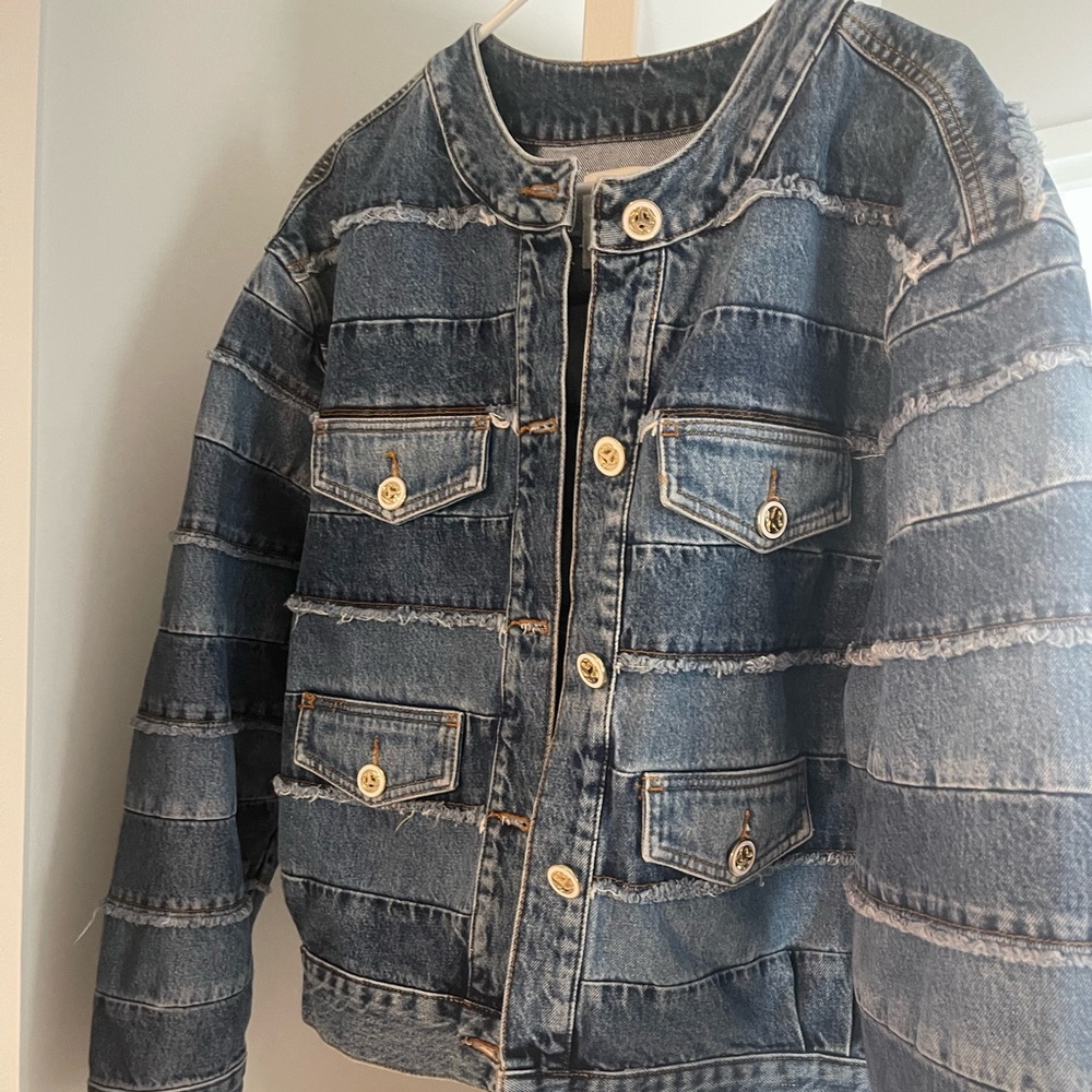 SANDRO PARIS DENIM JACKET (new with tags)